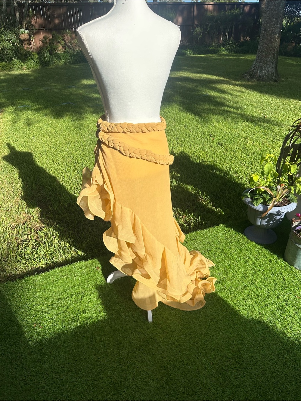 Braided-Waist Yellow High-Low Ruffle Skirt